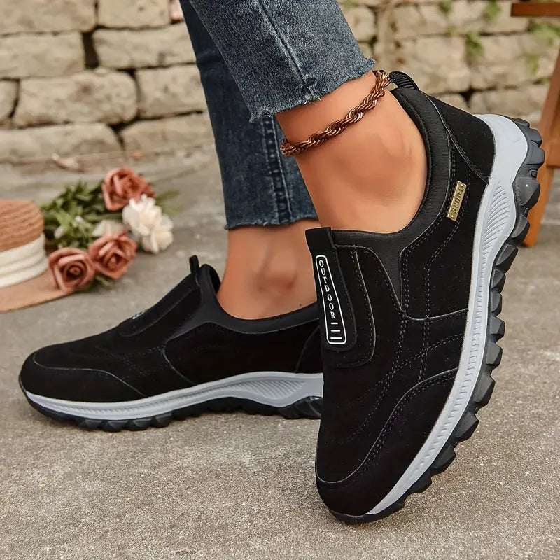 Non-slip Lightweight Outdoor Athletic Sneakers